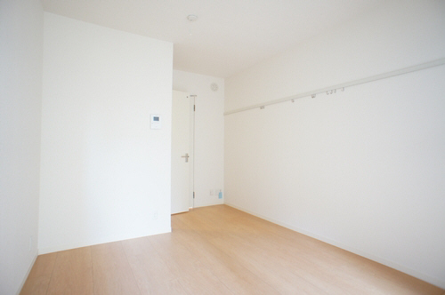 コモド・キキ 104号-3