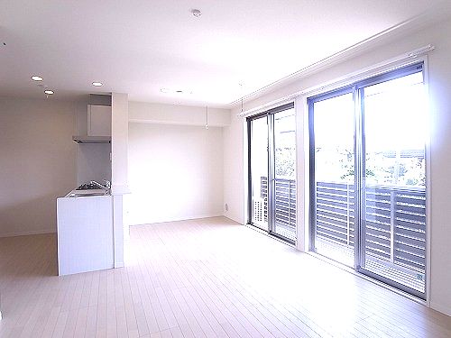 レジオイーストＡ 102号-2