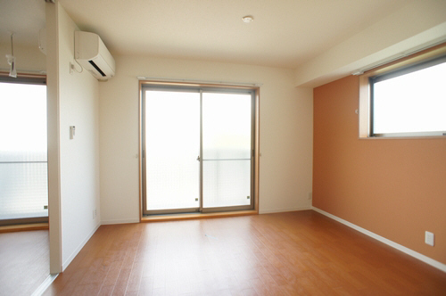 ピュアホワイト 302号-3