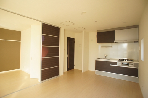 ブレッザ　フィオーレ 303号-2