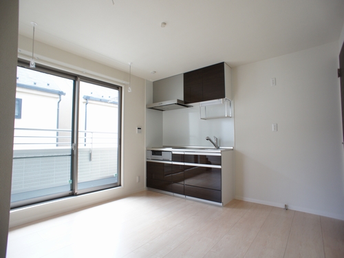 コンフォール kurenai 201号-2