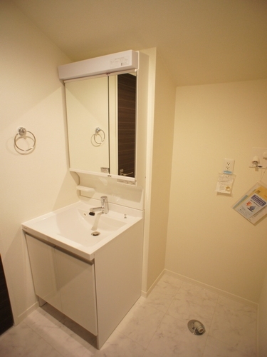 コンフォール kurenai 201号-8