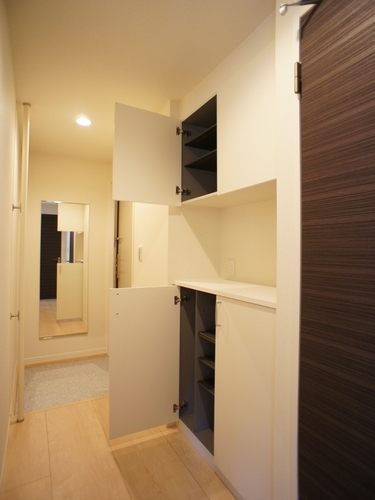 コンフォール kurenai 201号-11