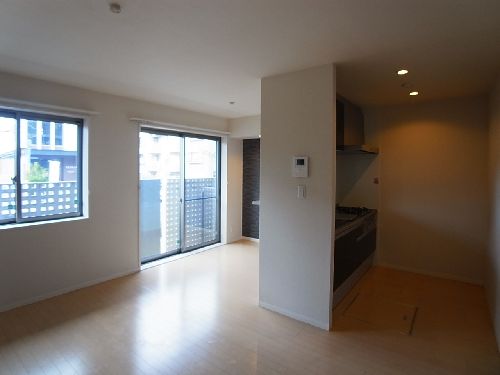 シャーメゾン武蔵境 102号-2