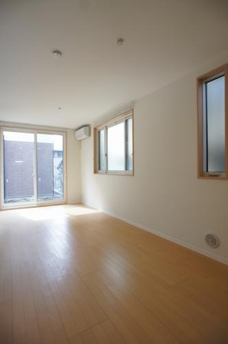 サンガーデンズＣ 102号-2