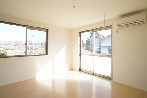 プレジール田町 101号-2