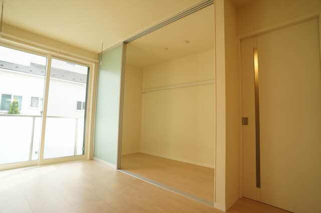 Karin Court 205号-3