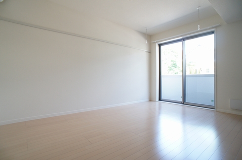 グランシャリオ市ヶ谷 103号-2