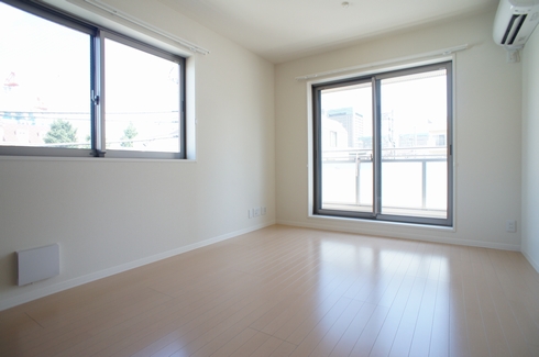 グランシャリオ市ヶ谷 301号-2