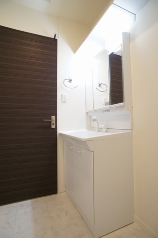 グランシャリオ市ヶ谷 301号-9