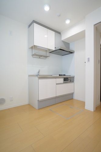 フローラ梅里 102号-3