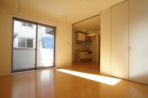 フローラ梅里 102号-4