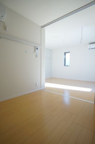 フローラ梅里 102号-10