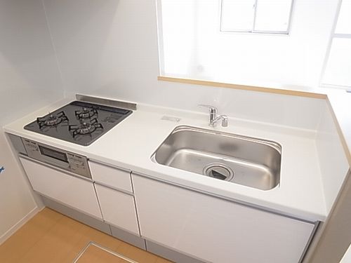 フローラ稲城Ａ 103号-3