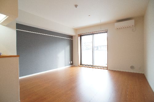 コンフィチュール白金 302号-4