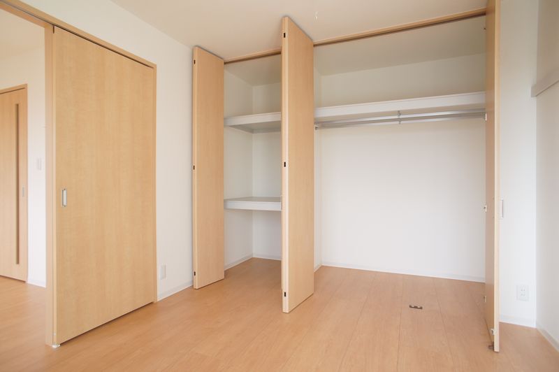 プルミエ・プラッツ 202号-7