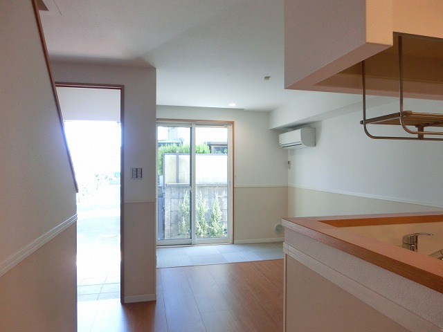 Ｂｌａｎｃｈｅｎｅｉｇｅ　Ｄ 103号-4