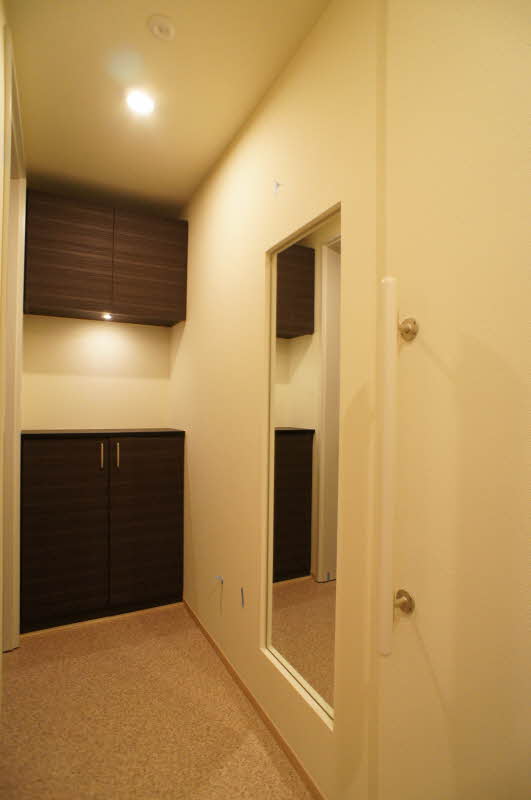 ヴォーヌング平町1 302号-11