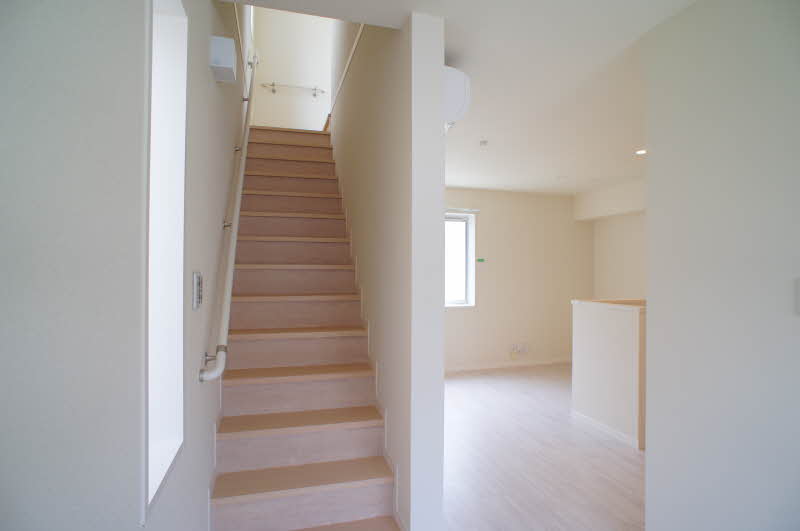 ラウム鷹番 202号-9