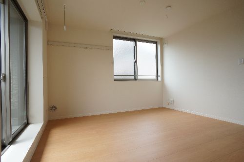 メゾン　モンドール 301号-2