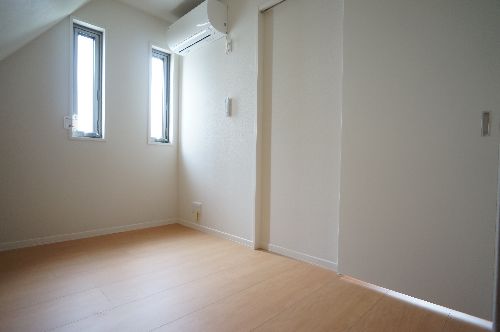 メゾン　モンドール 302号-6