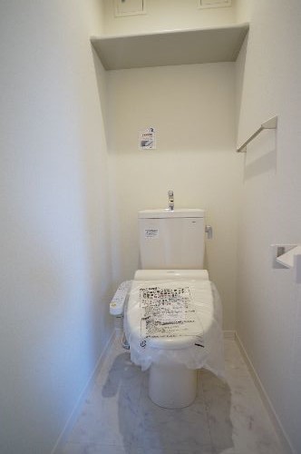 メゾン　モンドール 302号-9