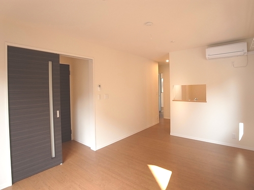 Laurier South 101号-3