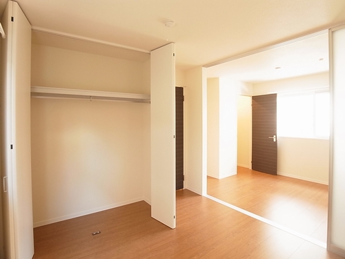 Laurier South 101号-7