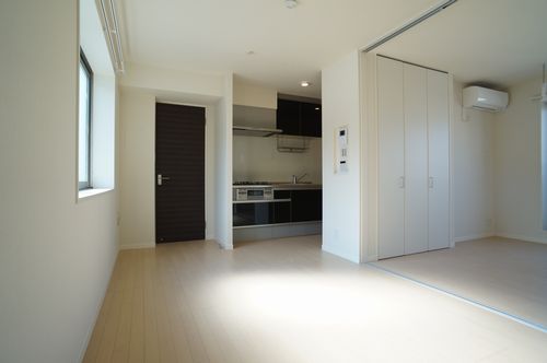 ＬＵＭＩＮＯＵＳ立石 302号-2