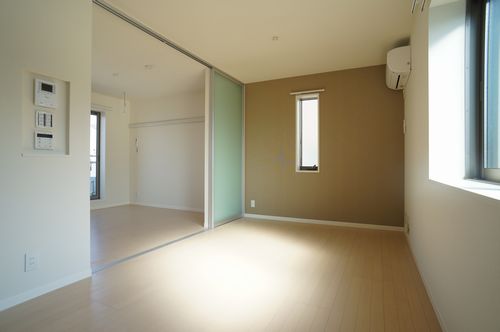 ＬＵＭＩＮＯＵＳ立石 302号-3