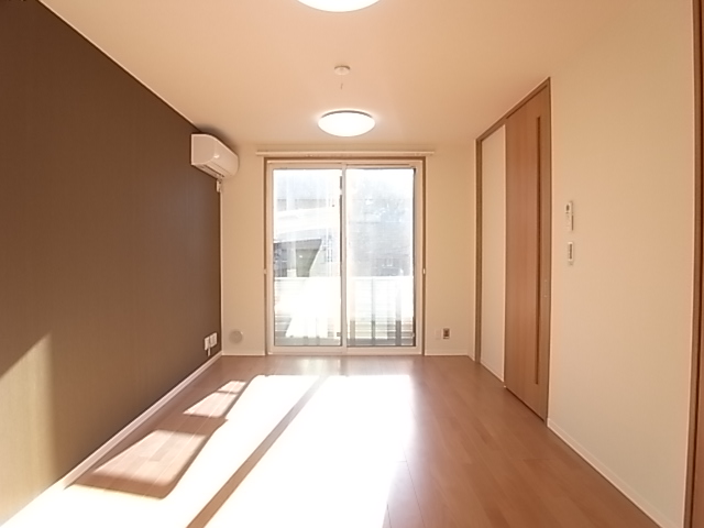 アンビエラ東が丘 102号-3