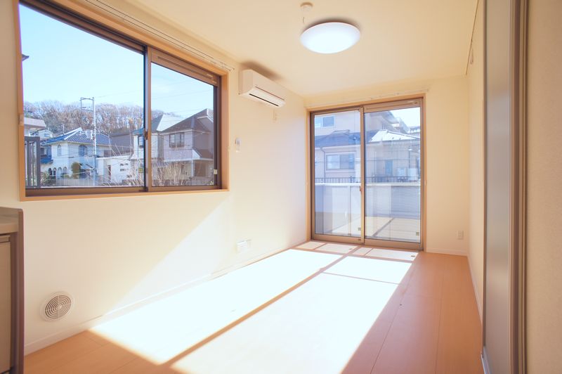 クレスト多摩 202号-2