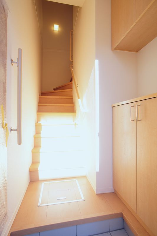 クレスト多摩 202号-8