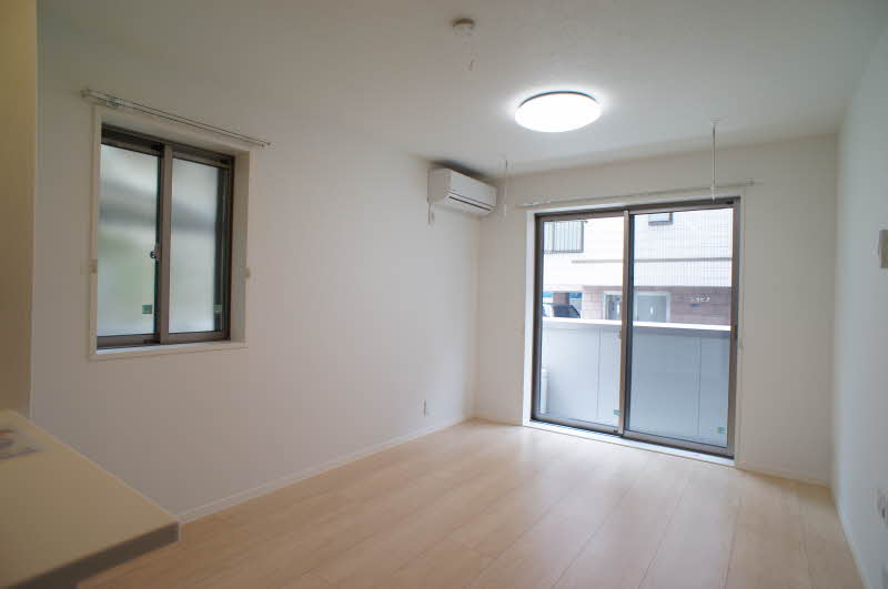 メゾン・ボヌール 102号-4