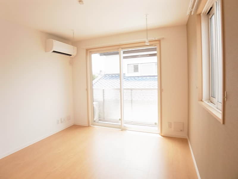 メゾン・ウエスト 201号-3