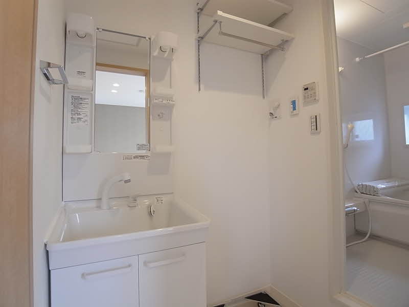 メゾン・ウエスト 201号-7