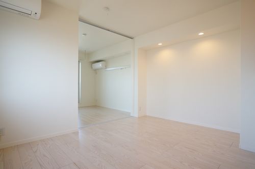 Ｔｈｅ　Ｖｉｌｌａｇｅ　Ⅲ 302号-4