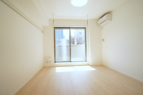 COLLES新宿 305号-2