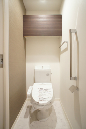 COLLES新宿 305号-7