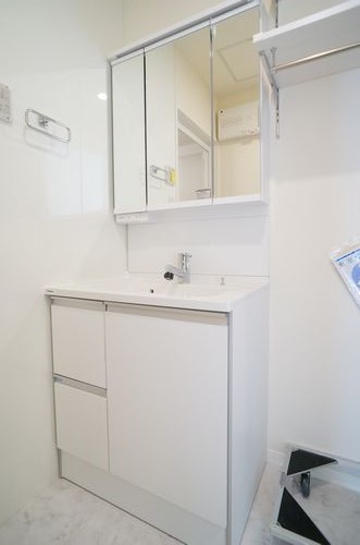 Ｌｅｓ　Ｓａｉｓｏｎｓ　Ｎｏｇａｔａ 205号-8