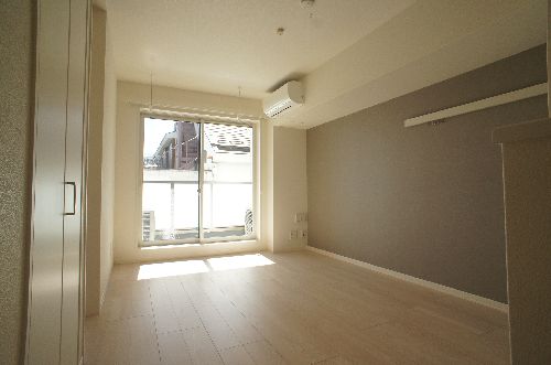 御留山テラス 202号-2