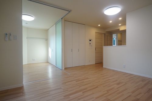 Ｍａｉｓｏｎ　ｄｅ　Ｔｒｏｉｓ 302号-2