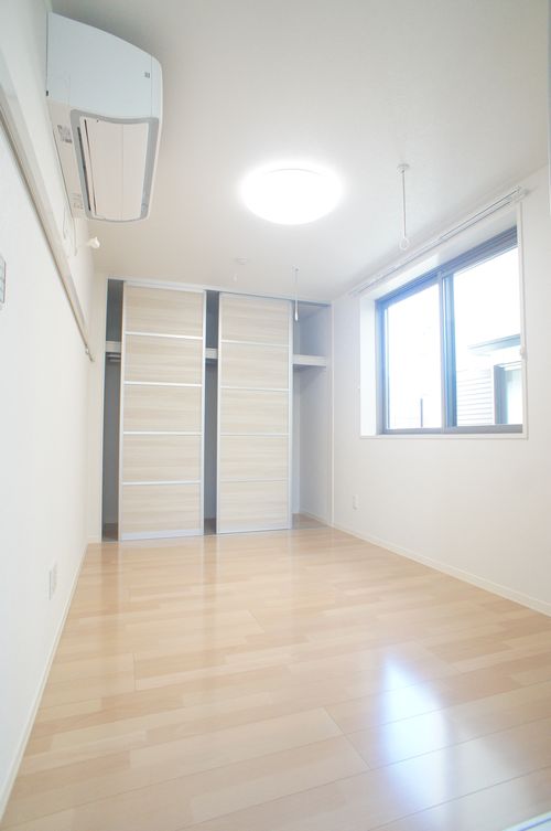 アクシアス西落合 102号-3