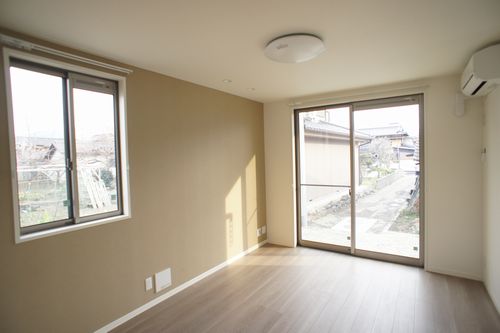 シャーメゾン　アルモニ 101号-3