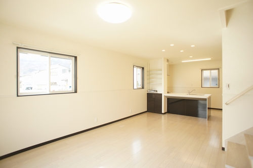 Ｍａｉｓｏｎ　ｄｅ　Ｌｕｎａ　Ａ 1号-3