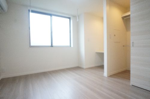 シャーメゾン左門町 301号-8