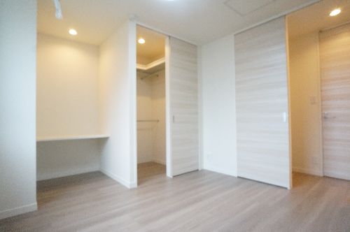 シャーメゾン左門町 301号-9