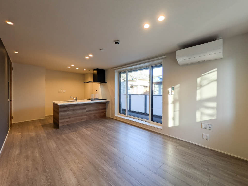 ラ・カルム新大久保 201号-2