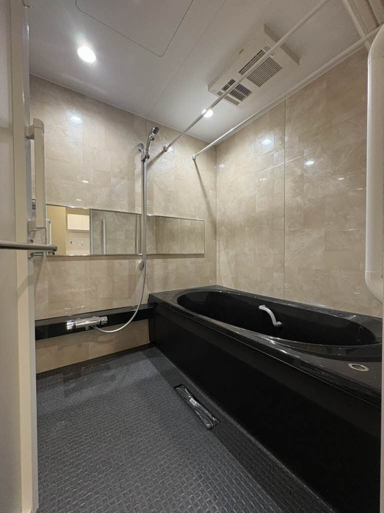 レオナグレイス 203号-2