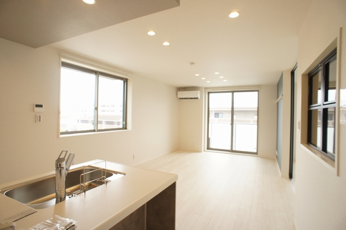 シャーメゾン ヴィステリオ 303号-5